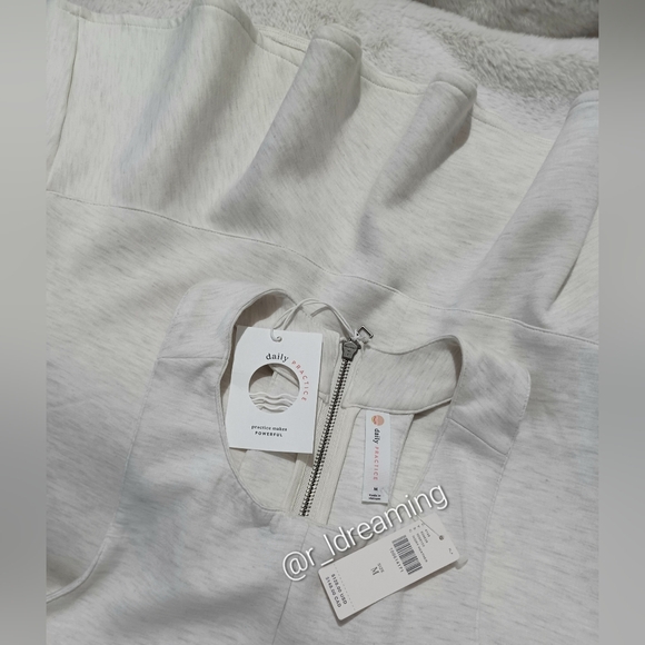 NWT Daily Practice High Twist Sleeveless Mini Dress Size Medium In Ivory Heather - Picture 4 of 8